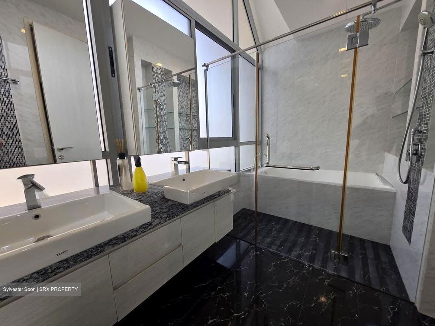 Serangoon Garden Estate (D19), Terrace #606863041